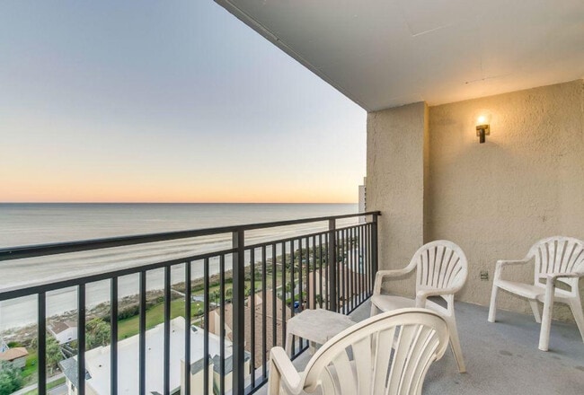 Building Photo - 5523 N Ocean Blvd
