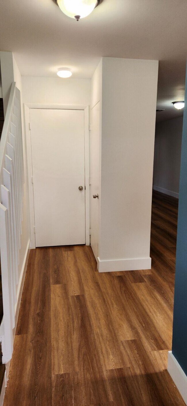 Building Photo - 3505 Inlet Cir