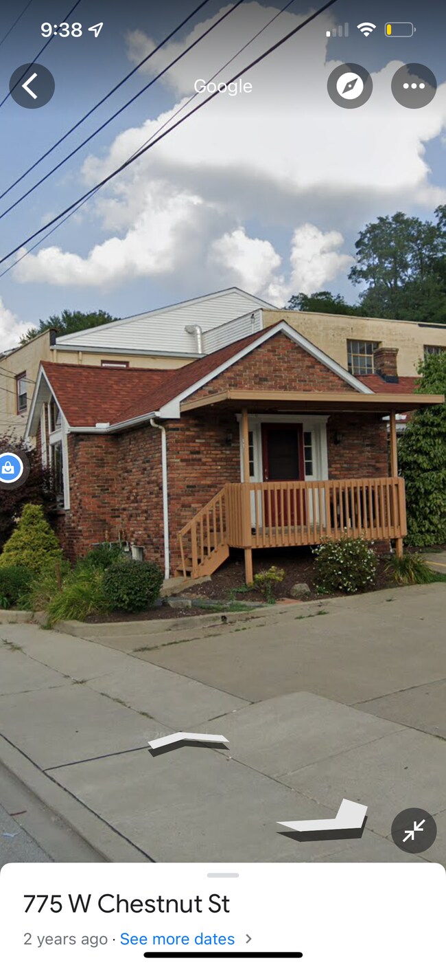 Building Photo - 770 W Chestnut St