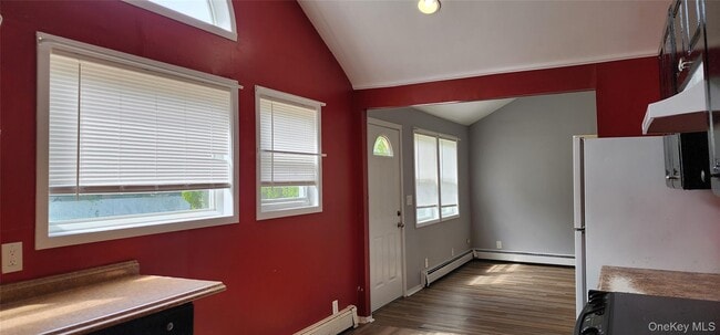 Building Photo - 79 Hemlock Dr