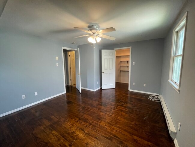 Bedroom - 1116 Center Ave