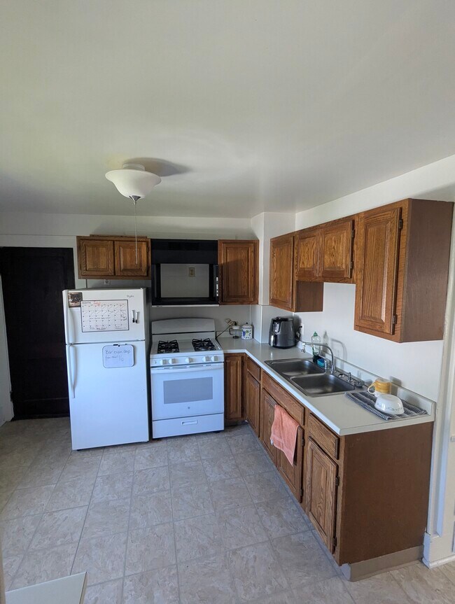 Foto del edificio - 534 Kenwick Dr