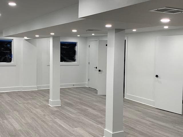 Foto del edificio - 9609 Montgomery Dr