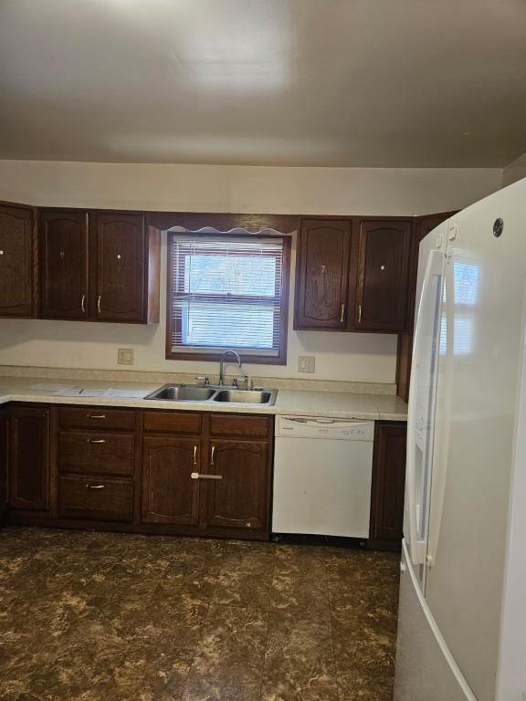 Foto del edificio - 508 W Pleasant St