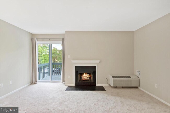 Foto del edificio - 2037 Lucas Ln