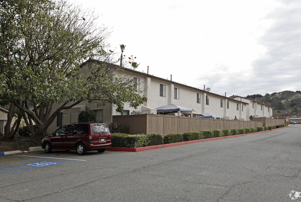 Building Photo - Mountain View Townhomes