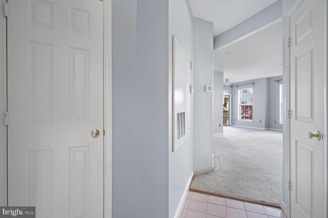 Foto del edificio - 5920 Founders Crossing Ct