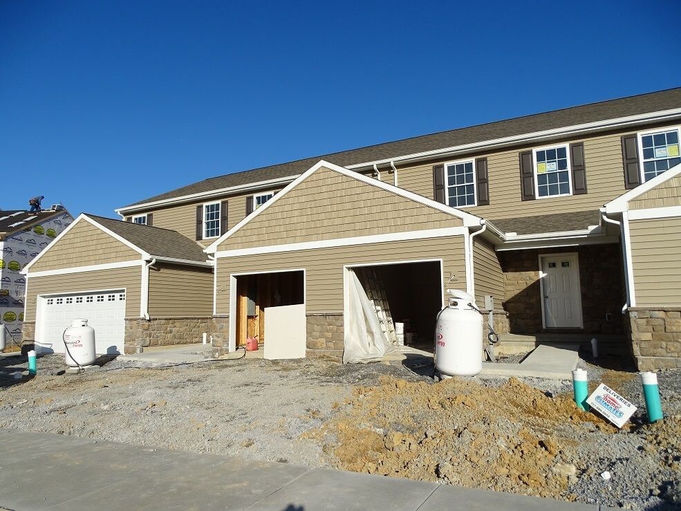 349 Cedar Hollow, Manheim, PA 17545 Townhome Rentals in Manheim PA