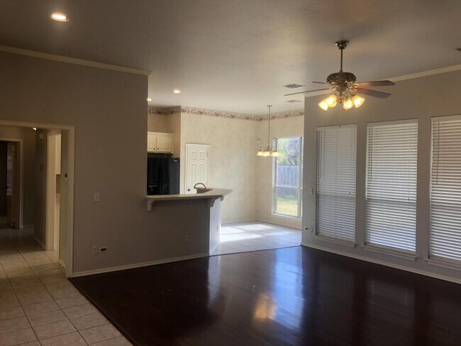 Foto del edificio - 8412 NW 107th ST