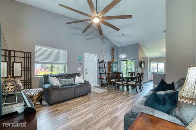 Building Photo - 3 br, 2 bath House - 3895 Island Club Cir W