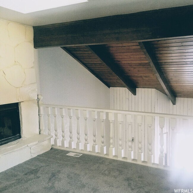 Foto del edificio - 1065-1067 Duplex