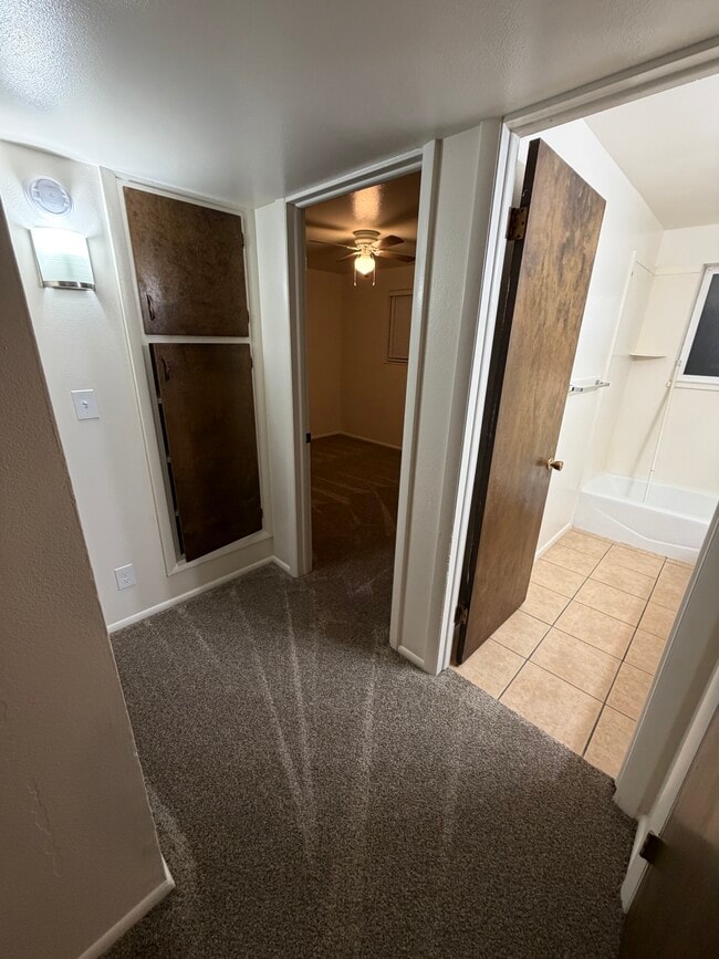 Building Photo - 143 E 1100 S