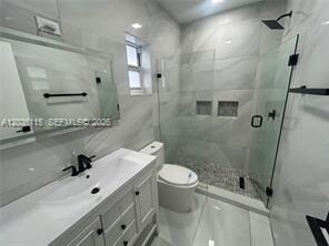 Foto del edificio - 1060 Tyler St