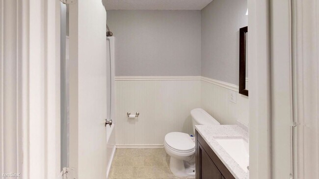 Foto del edificio - 6010 SE Reedway St