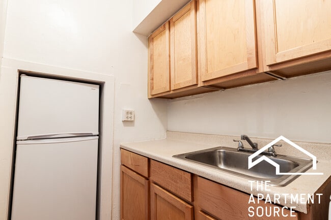 Foto del edificio - 532 W Arlington Pl