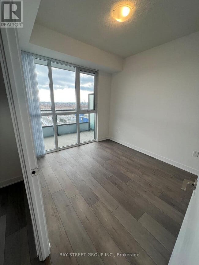 Photo du bâtiment - 10 Honeycrisp Cres