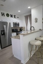 Building Photo - 6036 SW 19th Ct