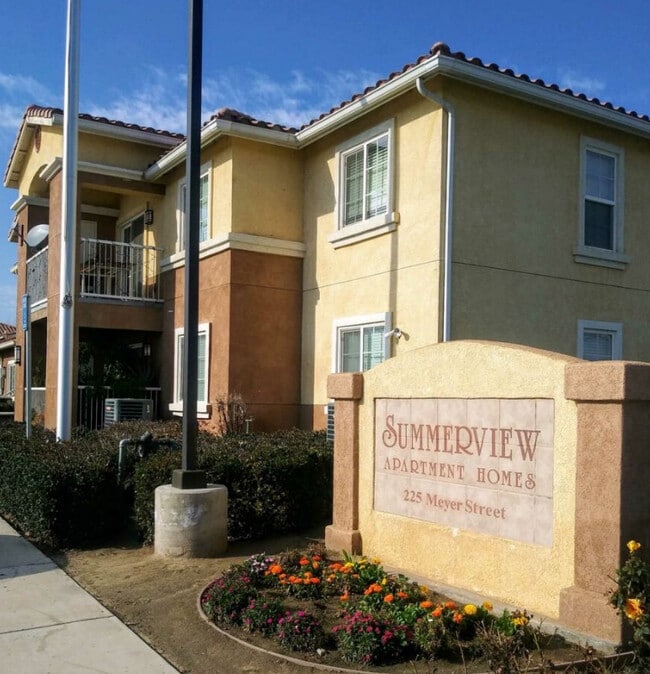 Building Photo - Summerview Apartments