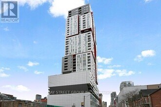 Building Photo - 318 Richmond St W
