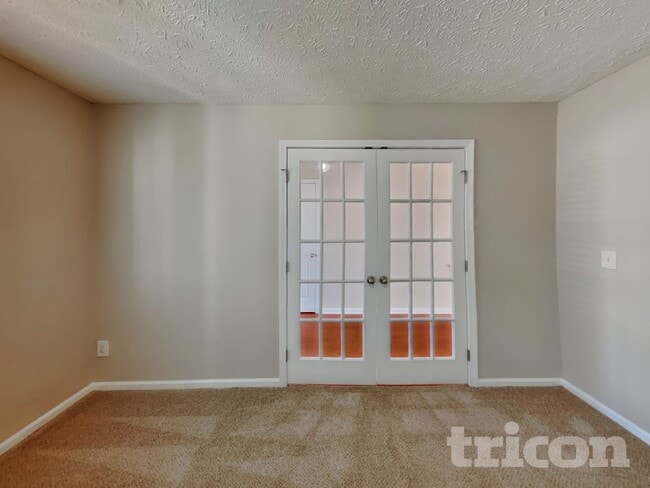 Building Photo - 2037 Red Jacket Trace
