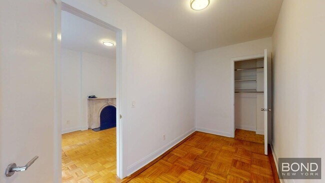 Foto del edificio - 147 E 72nd St