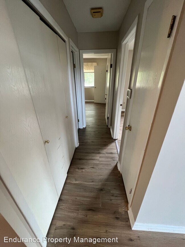 Building Photo - 3 br, 2 bath House - 9461 Hunters Creek Drive
