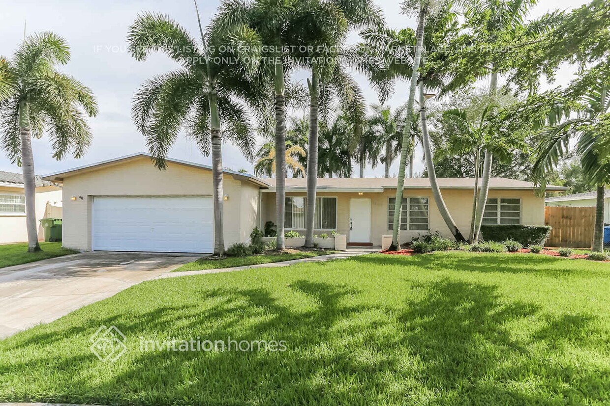 Foto principal - 10331 NW 18th Pl
