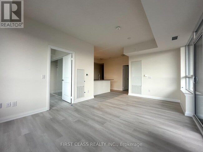 Building Photo - 3270 Sheppard Ave E