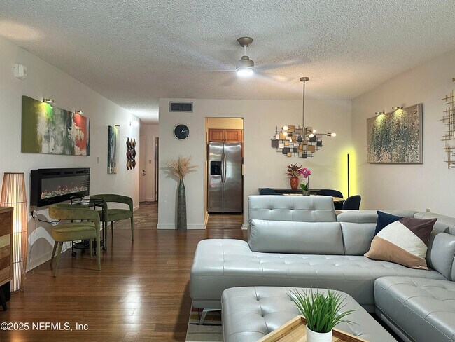 Foto del edificio - 1071 Edgewood Ave S