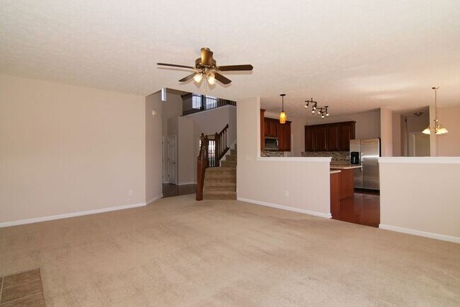 Foto del edificio - This One's Got It All - Stunning 4 Bedroom Home in Carmel Clay Schools!
