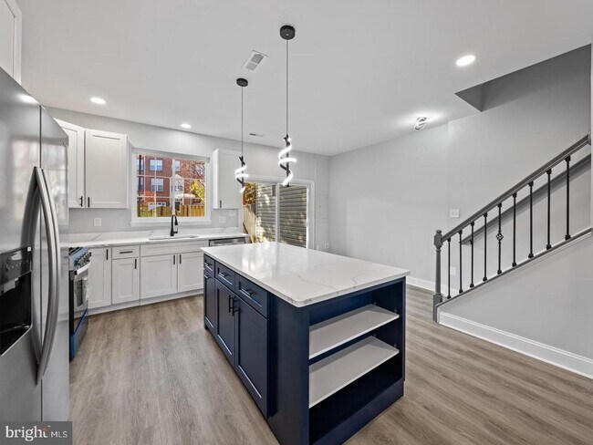 Foto del edificio - 13133 Park Crescent Cir