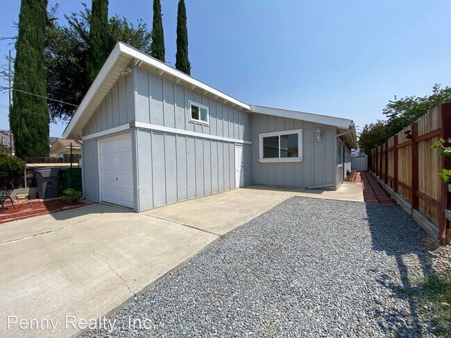 Building Photo - 3 br, 2 bath House - 731 Maria Ave.