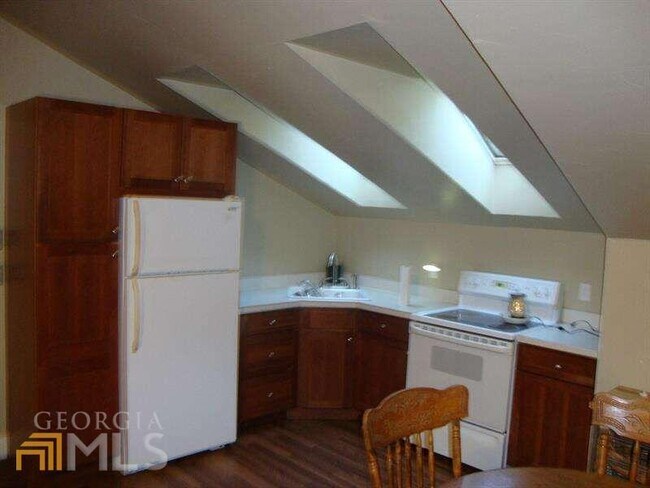 Foto del edificio - 3473 Shorelake Dr