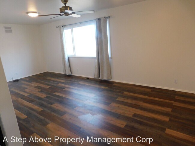 Building Photo - 3 br, 1 bath House - 177 North Apple Street