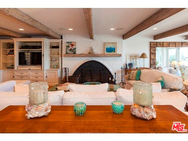 Foto del edificio - 23422 Malibu Colony Rd