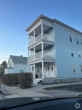 Building Photo - 175 6th Ave