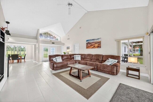 Foto del edificio - 7534 Swiss Fairways Ave