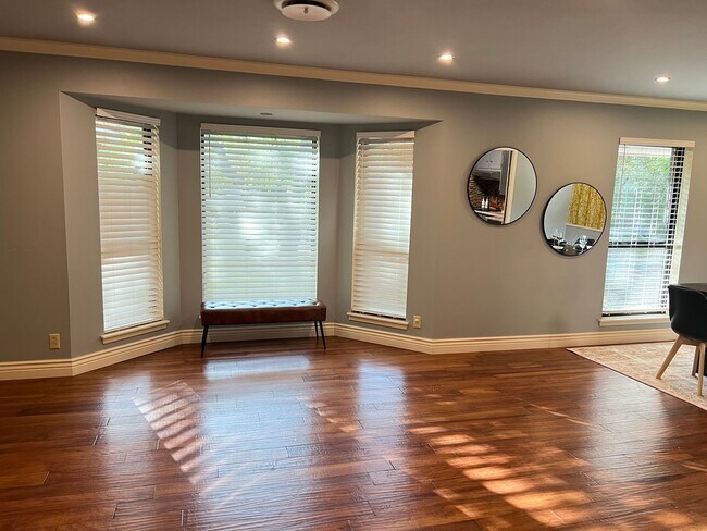 Foto del edificio - 11414 Raindrop Dr
