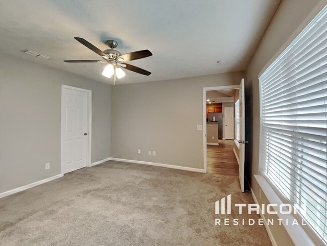 Building Photo - 1012 Shire Dr