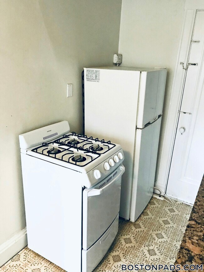 Foto del edificio - 53 Fellsway W