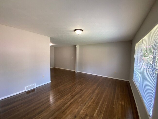 Building Photo - 3590 Merritt St