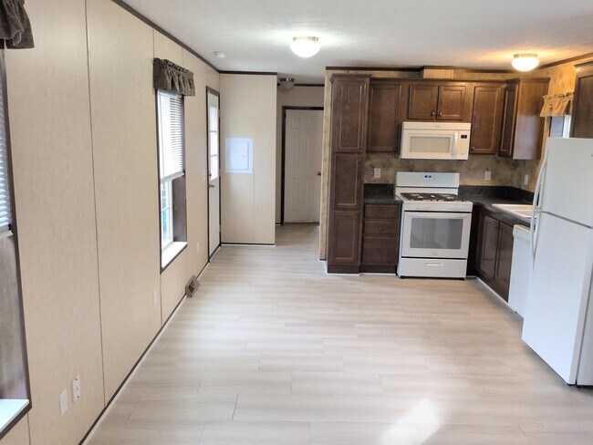 Foto del edificio - 106 Pine Grove Dr