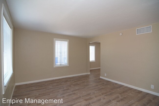Building Photo - 3 br, 1 bath House - 4050 E. Dryden Ln