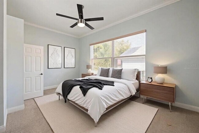 Foto del edificio - 12150 Mapleridge Dr
