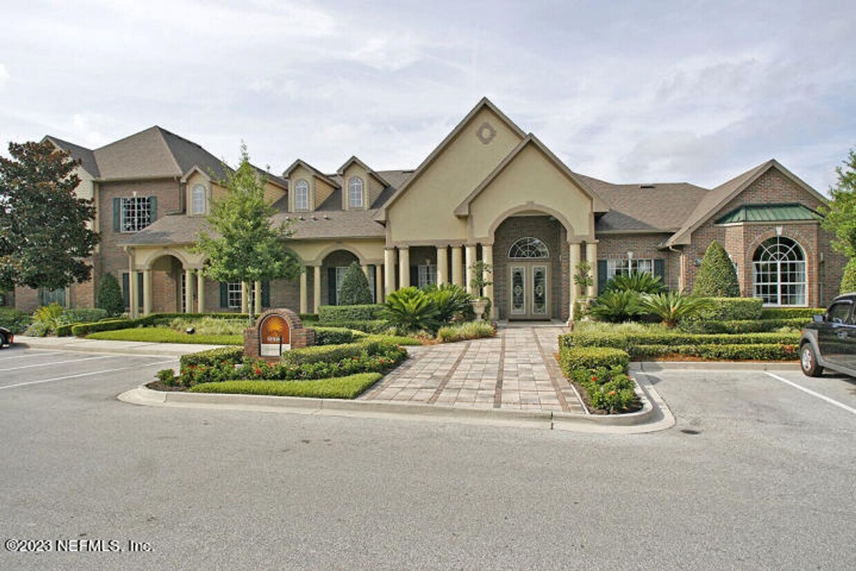 7800 Point Meadows Dr Unit 1116, Jacksonville, FL 32256 Condo for