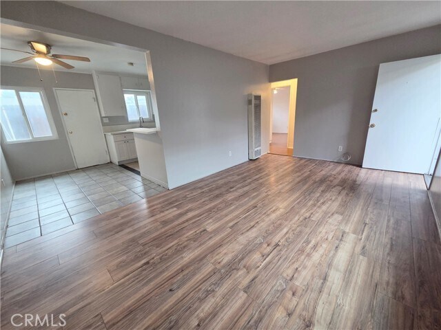 Foto del edificio - 3048 E 64th St