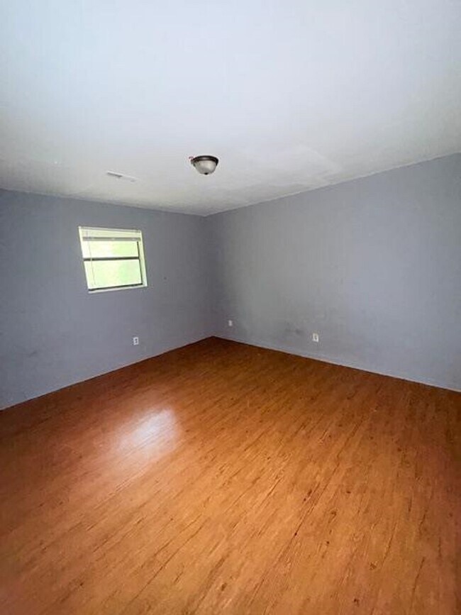 Foto del edificio - 1502 Oakshire Ct