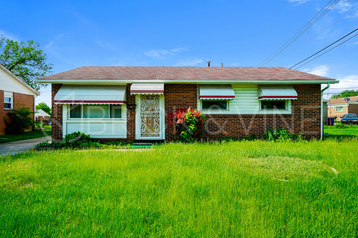 Primary Photo - 1839 Argyle Dr