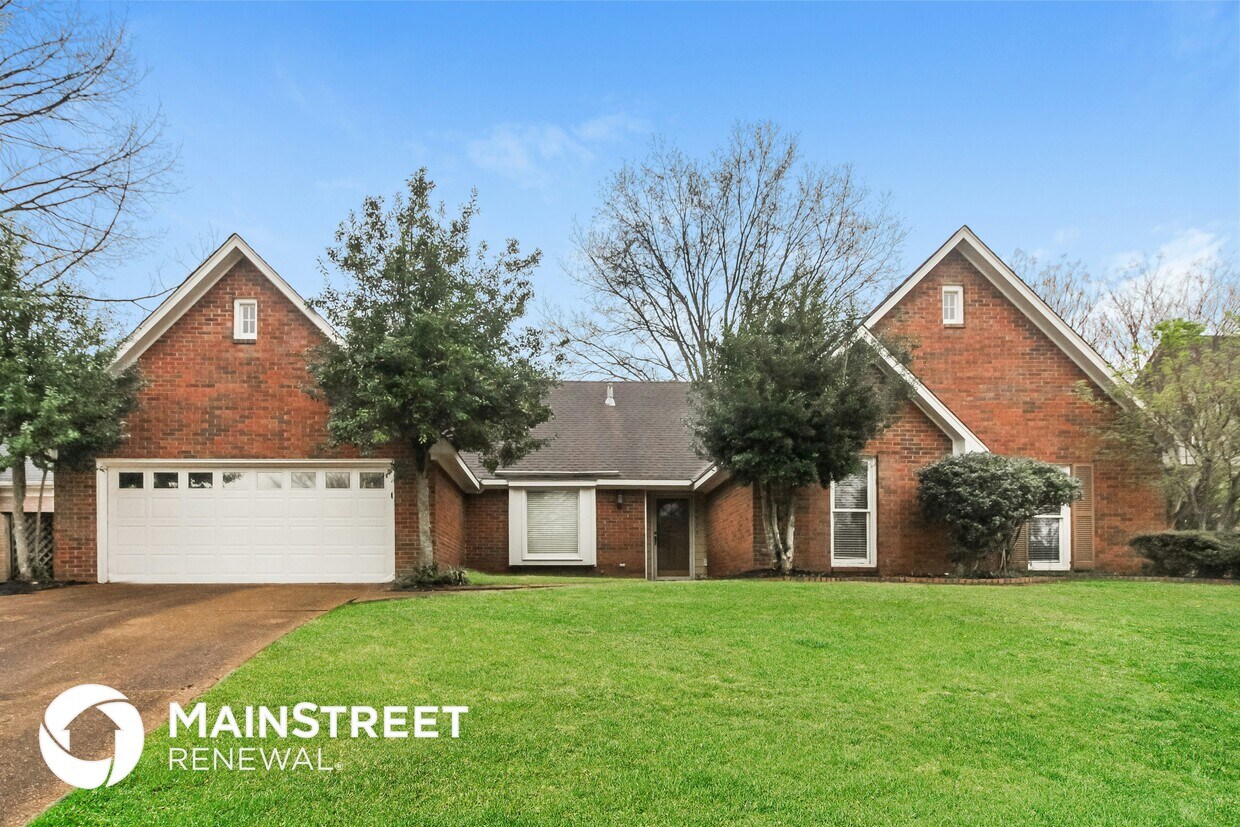 Foto principal - 8925 Walnut Forest Cove