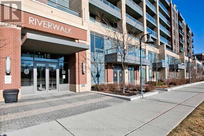 Photo du bâtiment - 18 Uptown Dr